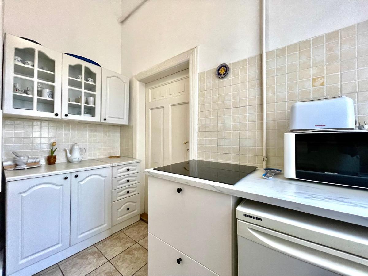 Jolan Suite Budapeste Exterior foto