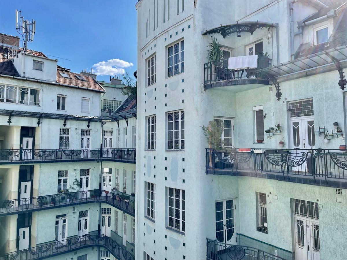 Jolan Suite Budapeste Exterior foto