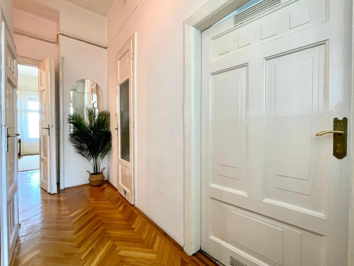 Jolan Suite Budapeste Exterior foto